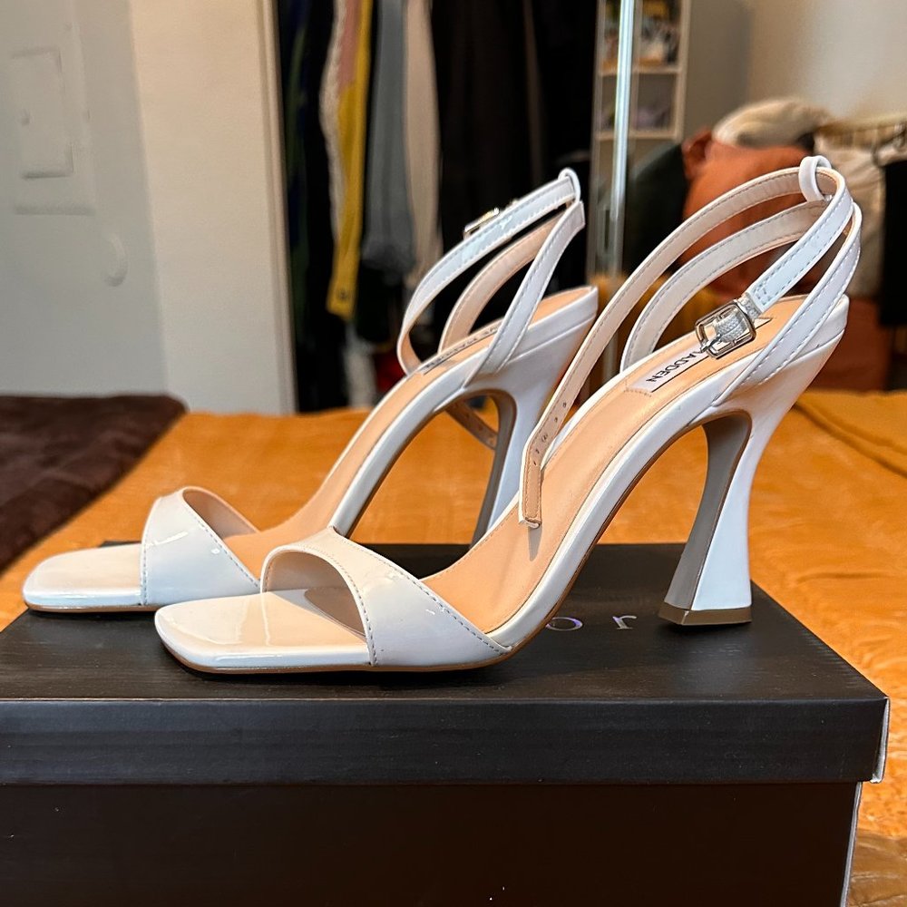 Like New! Steve Madden Patent Leather Heel